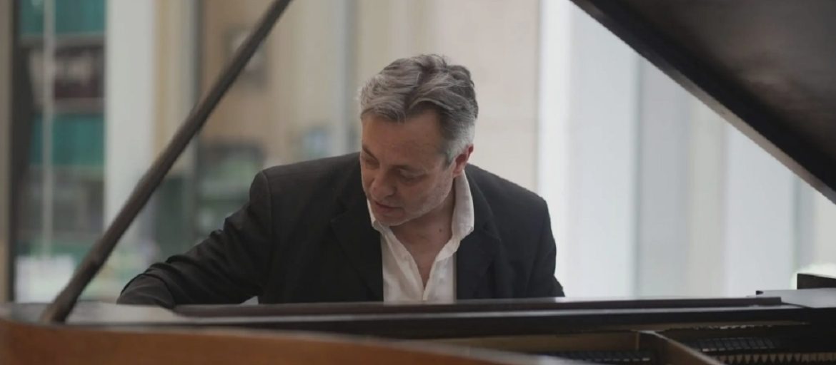 Edgardo Cantón